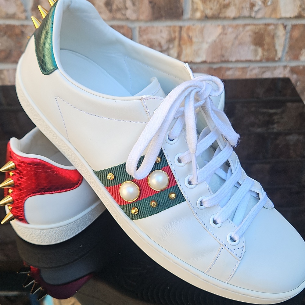 Gucci Ace White Calfskin Pearl & Spike Sneakers Sz. 38 1/2 - Picture 3 of 12